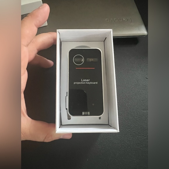 Bluetooth Laser Projection Keyboard - Picture 3 of 7